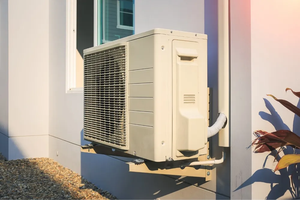 how to balance air conditioning use with natural ventilation